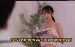 姊姊就在旁边睡还爬上床诱惑姐夫没想到姊姊醒了一起玩耍