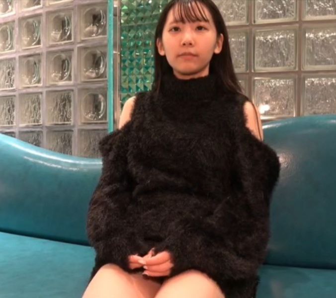 妹妹女仆装，脸上清纯身体淫荡。